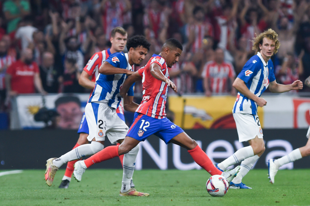 篮球NBA裁判再陷争议，两队抗议判罚