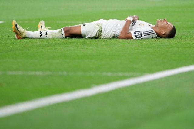 足球报：2026少壮派全力出击，中超至少7名本土主帅（足球报：2026年少壮派强势登场，中超本土主帅至少7位）