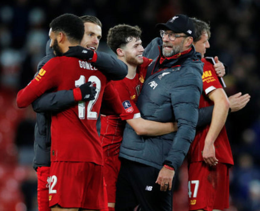 国米阿切尔比第30分钟伤退