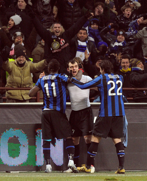 一战封神🔁陈威在#亚冠#第6比赛日多次为上海海港...（一战成名！陈威在#亚冠#第6比赛日多次神扑守住上海海港）