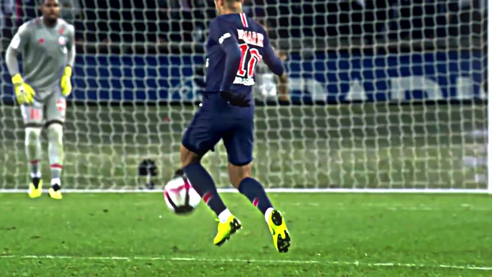 利物浦主场力擒最黑升班马桑德兰，无萨拉赫后发挥出色，全取3分。