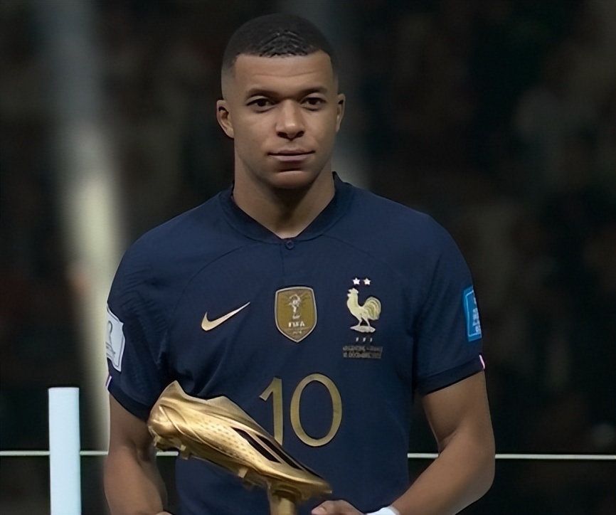 蒙古王那顺格日勒重拳击倒对手，散打王对决显威