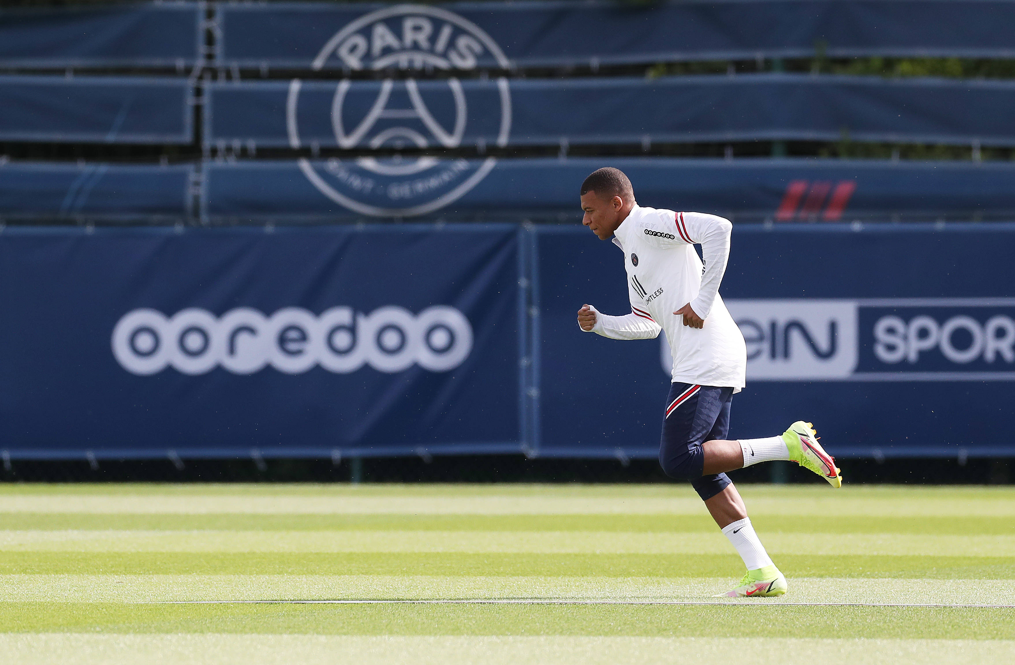 1个退赛引爆两极骂战！郑钦文伤退全运，是惜命还是失责？