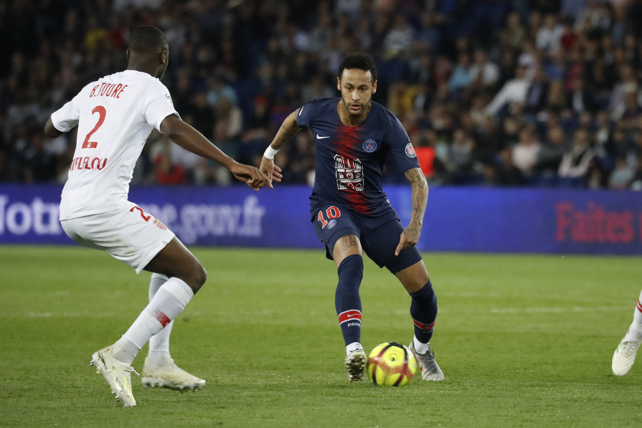 库里有望本周六复出战森林狼！勇士官方更新伤情：周四可参加训练