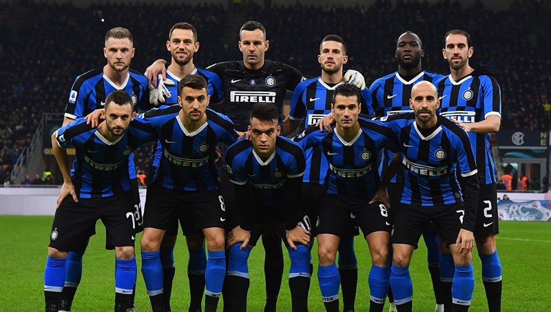 国王杯半场：费尔明造险，CD瓜达拉哈拉暂0-0巴塞罗那（国王杯半场战报：费尔明制造威胁，CD瓜达拉哈拉与巴塞罗那暂0-0互交白卷）