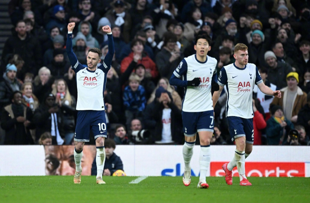 中超或将迎来解散潮，记者曝严重欠薪隐忧，梅州客家有望成最大赢家（中超恐现解散风暴：记者揭欠薪危机，梅州客家或将渔翁得利）