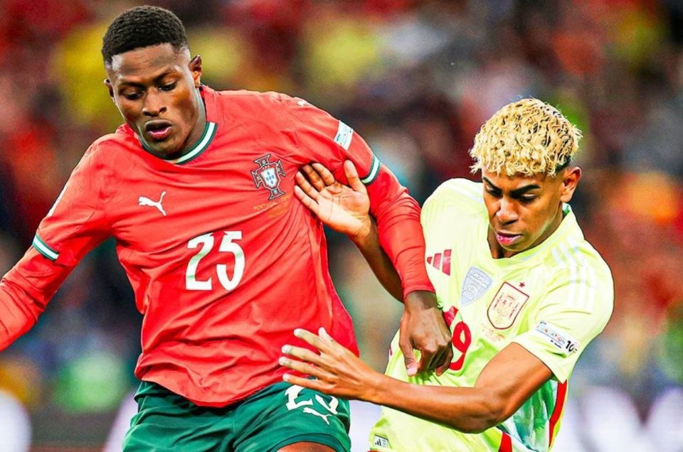 高清：英超阿森纳2-0 梅里诺传射萨卡破门