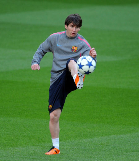 皇马头号药罐子又倒下！拉伤大腿+2年出场率仅32% 10个后卫伤6个