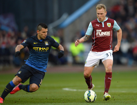 李霄鹏：希望球队能发挥出应有水平，明天奉献一场精彩的比赛